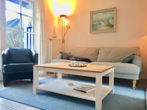 Achtern Diek Haus 12d Wohnung 1 in Zingst